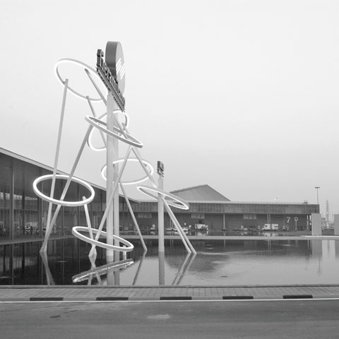 Totems in Milano fair - Rho Milano - De Luca Associati Structural Engineering